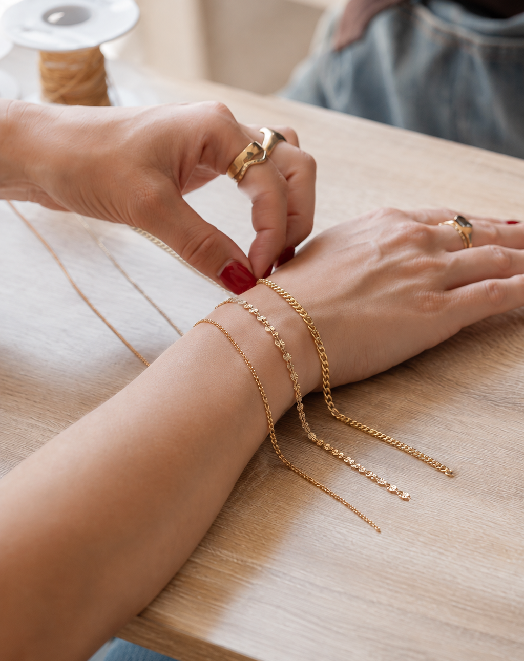 Permanent bracelet in Paris