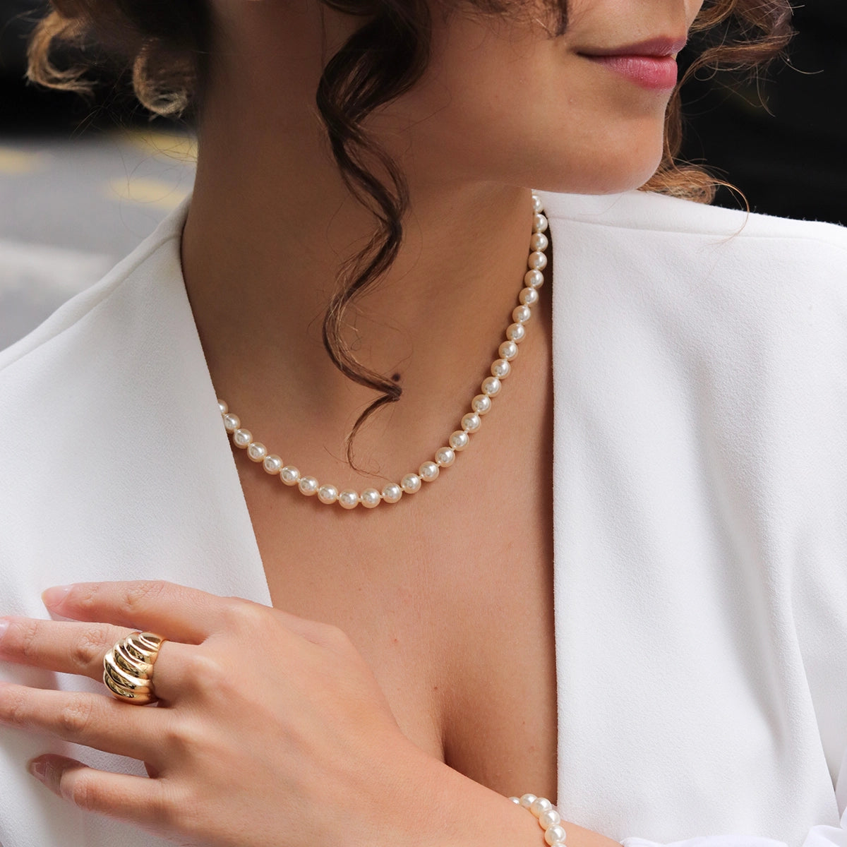 pearl necklace