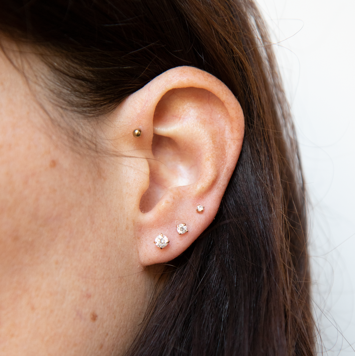 earring chip diamond sight worn