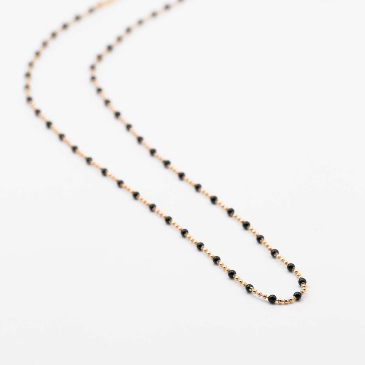 gold-plated black pearl necklace