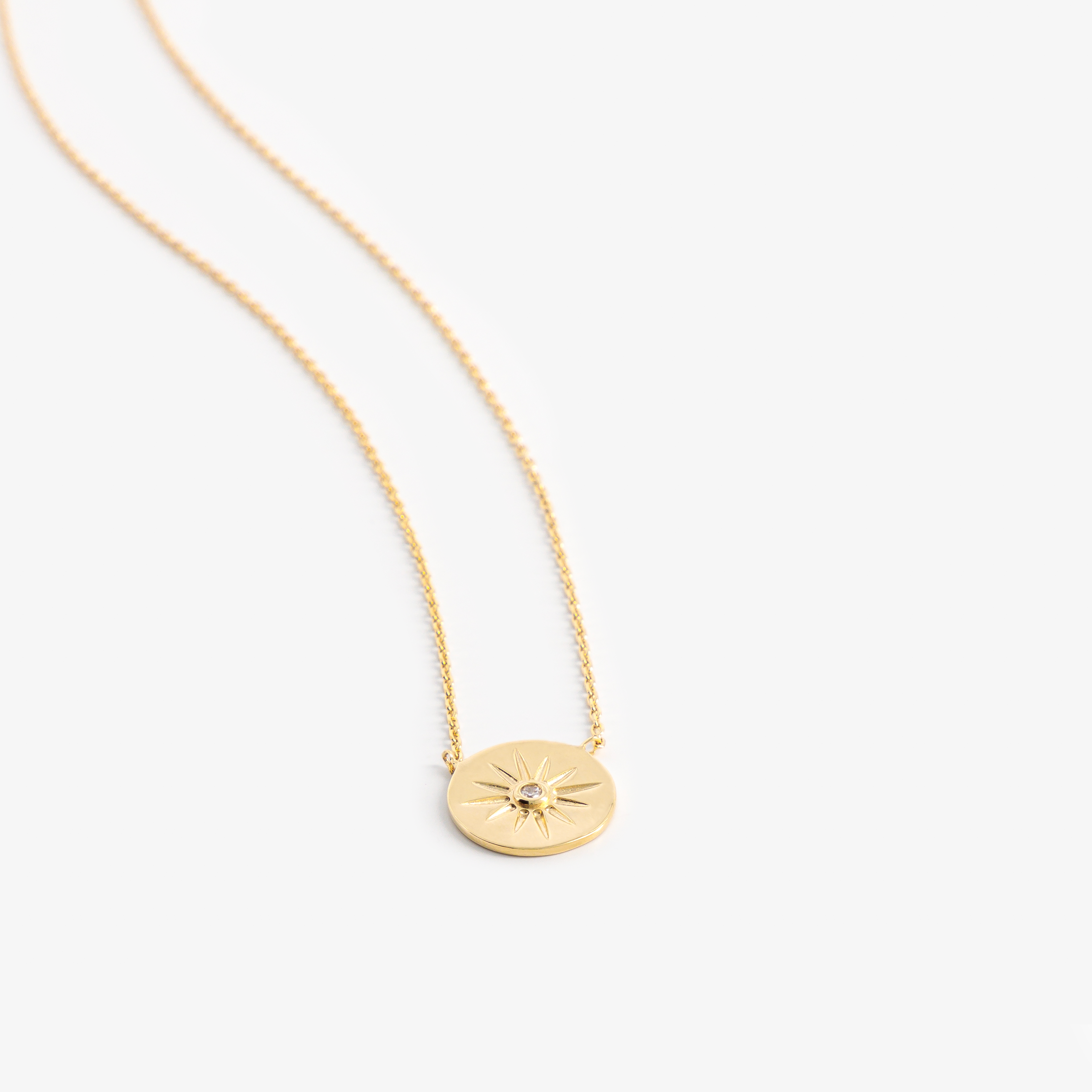 Round gold-plated pendant necklace