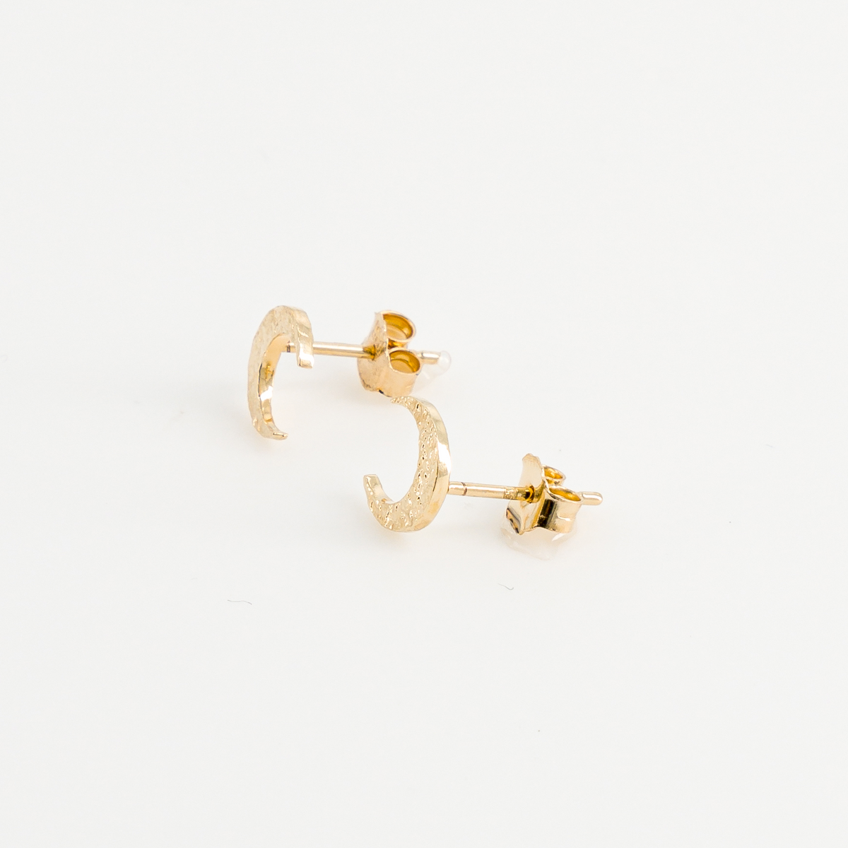 moon ear chips profile view