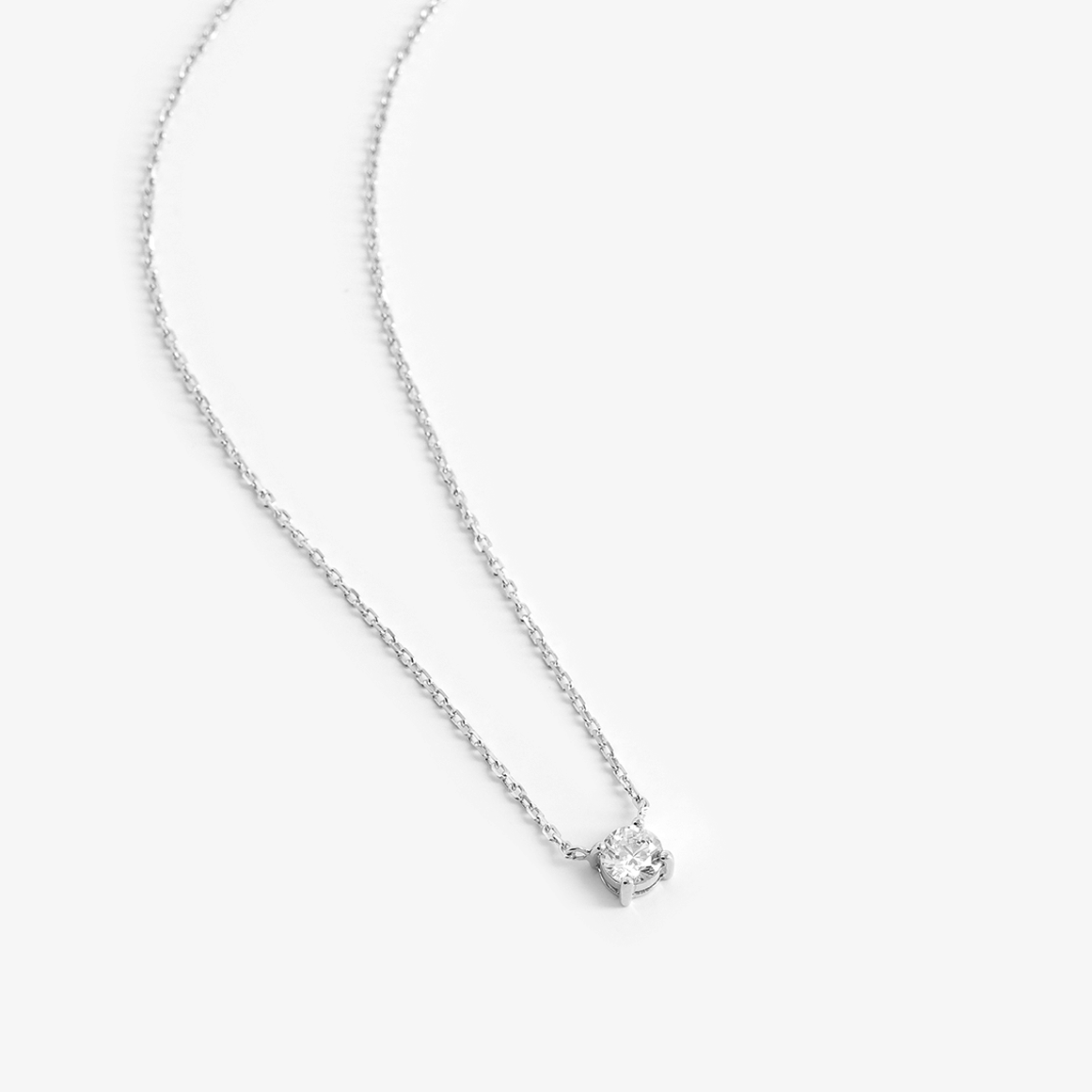 Collier argent zirconium vue de profil