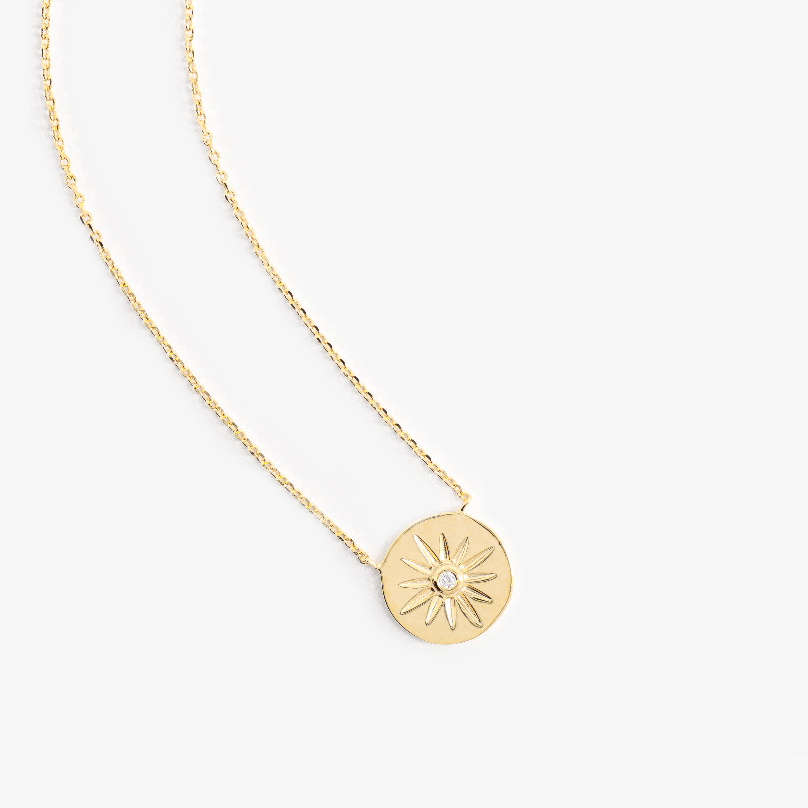 Collier pendentif rond plaqué or