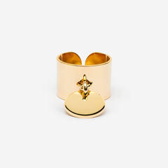 Bague avec pendentif plaqué or - La Polissonne – Who We Are