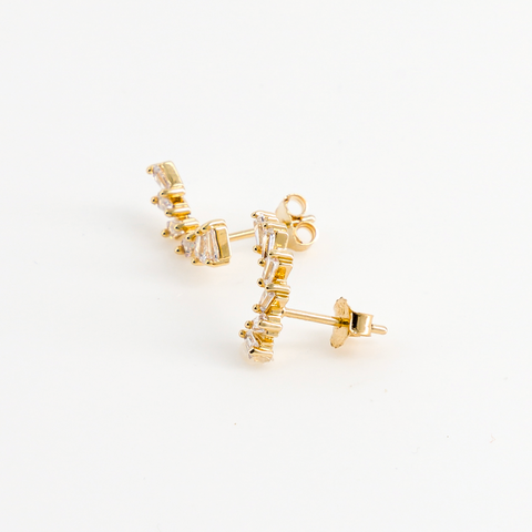 boucle d'oreille grimpante strass vue de profil