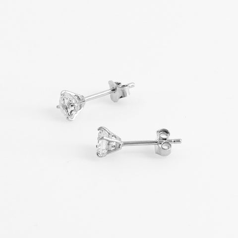 Boucles d'oreilles en argent rhodié et oxydes de zirconium vue de profil