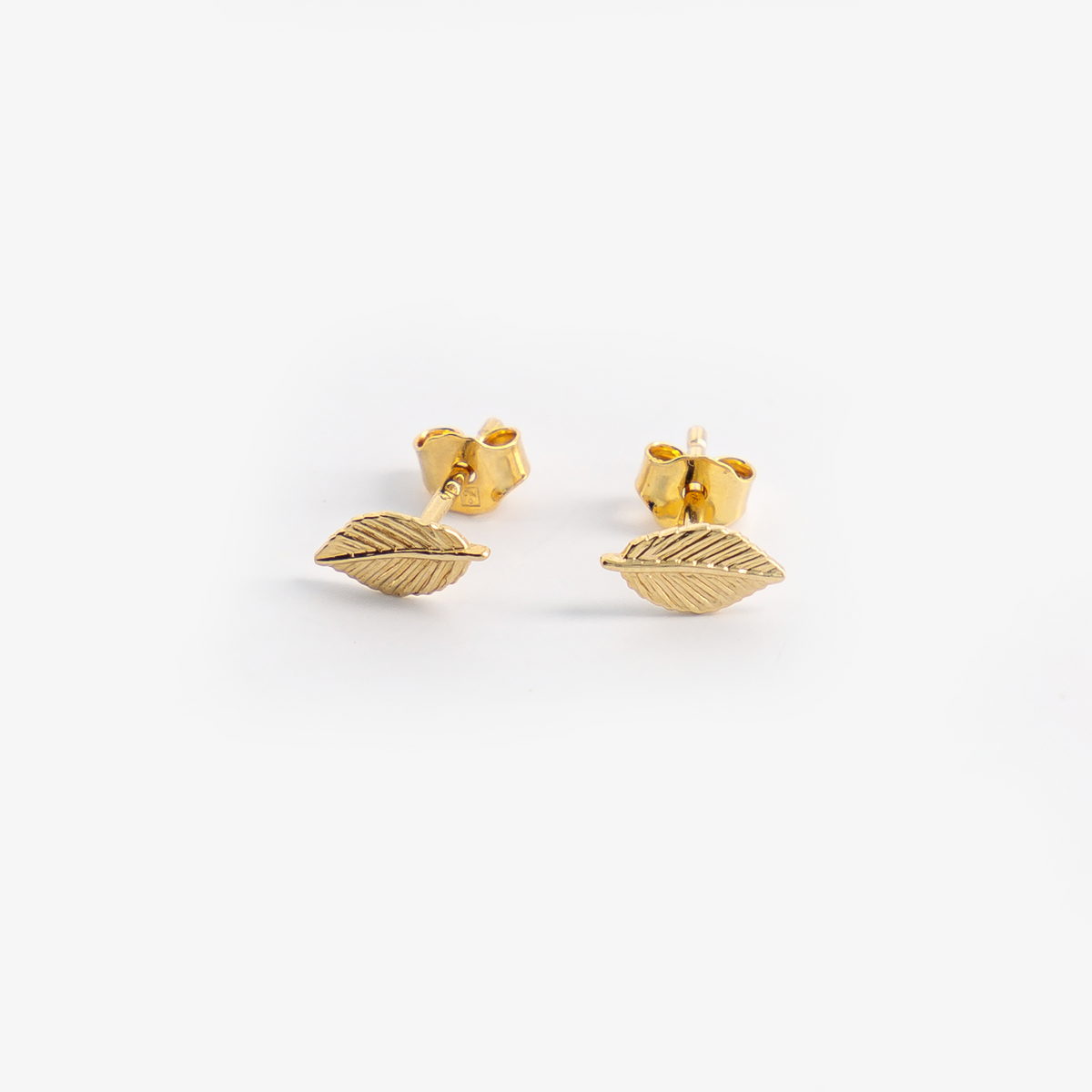 Puces d'oreilles feuille plaqué or