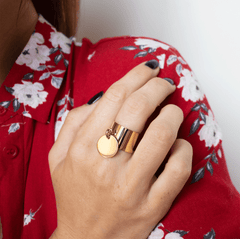 Bague avec pendentif plaqué or - La Polissonne – Who We Are